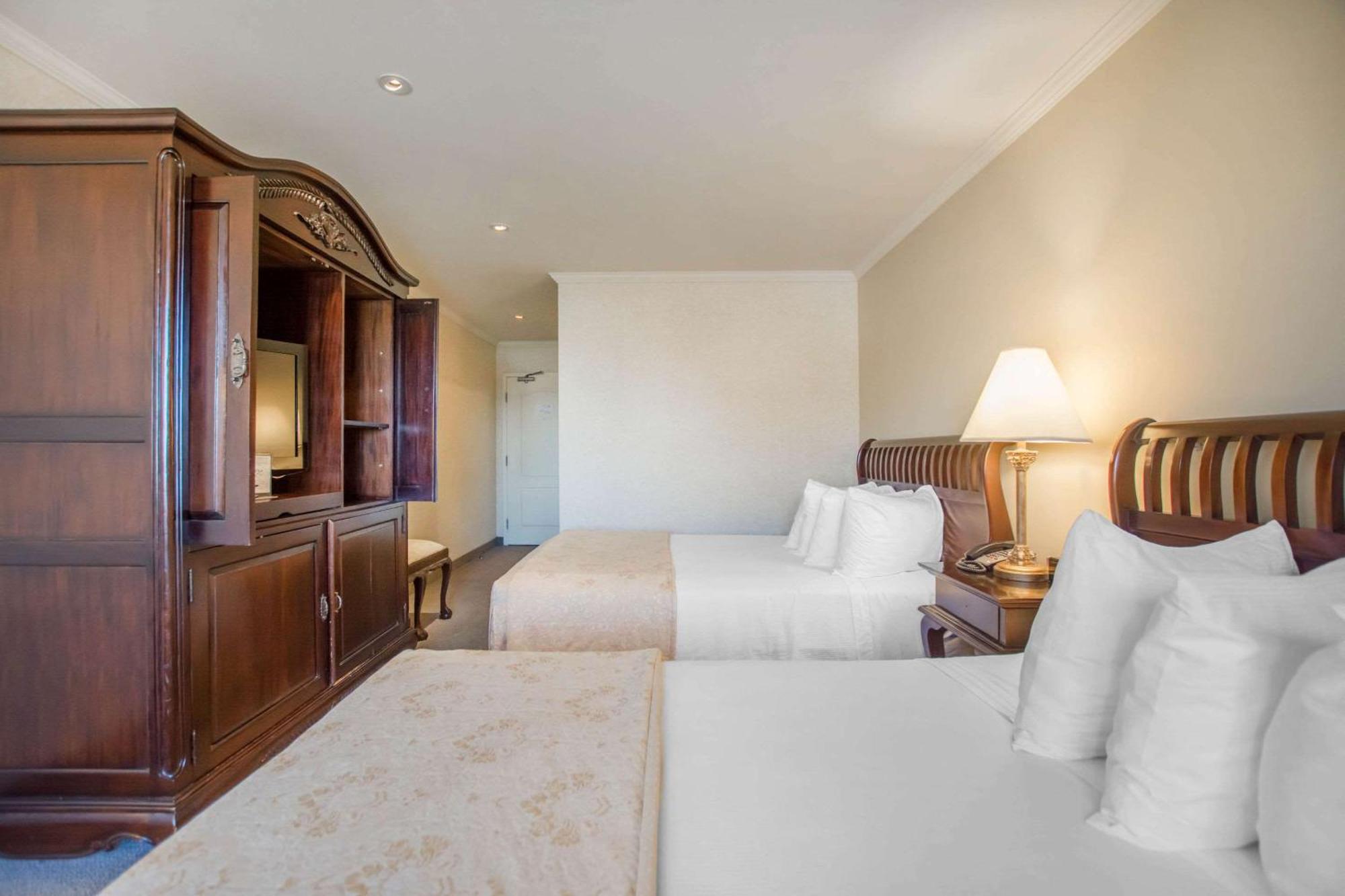 St Christophe Hotel & Spa, Ascend Hotel Collection Granby Extérieur photo